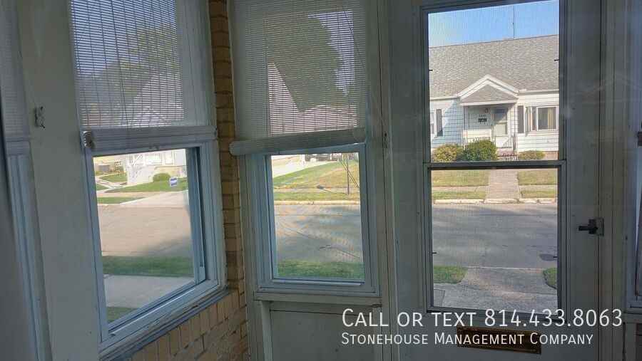 1451 Lynn St - Photo 3 of 16