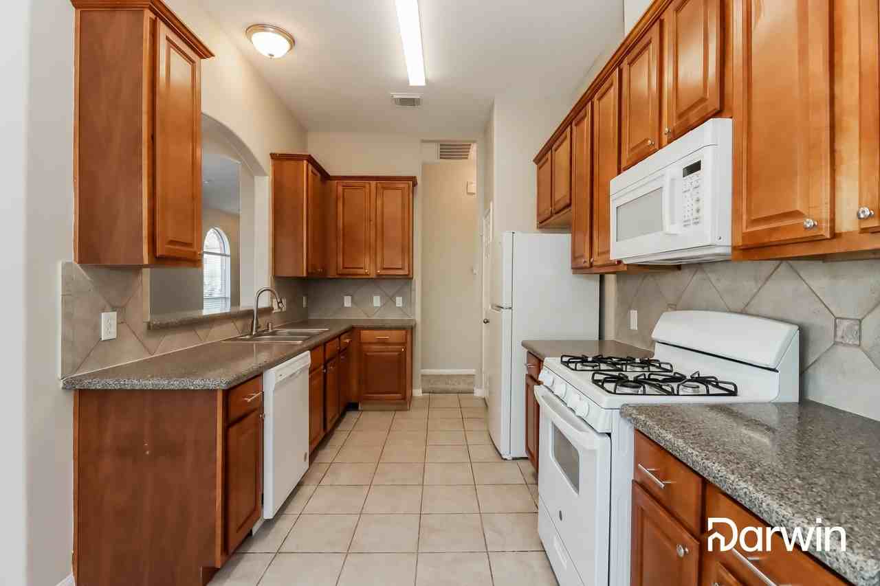 8727 Rolling Rapids Rd - Photo 3 of 15