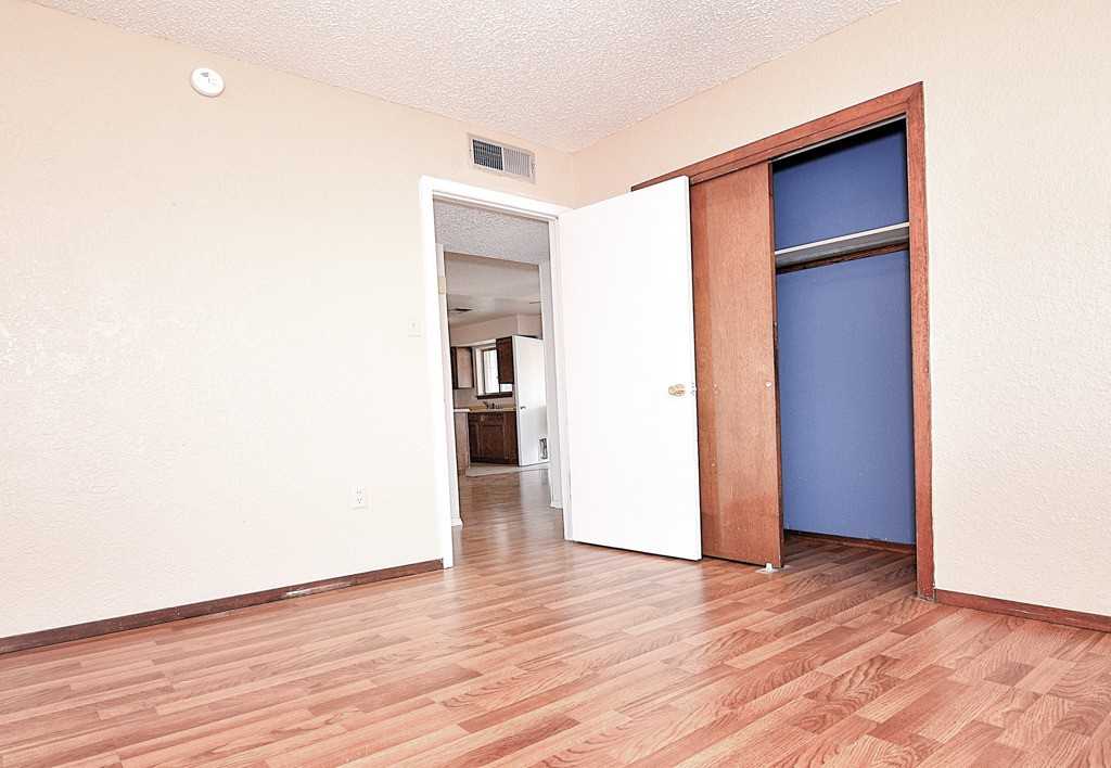11473 Jim Ferriell Dr - Photo 4 of 25