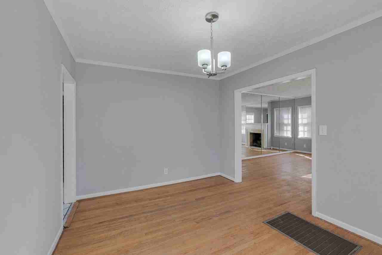 2287 Boulevard Granada Sw - Photo 7 of 32