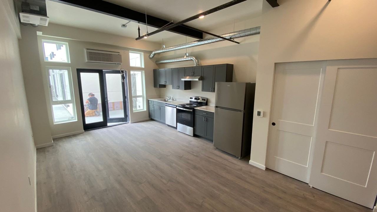 The Malt House Apartment Homes - Photo 7 of 25