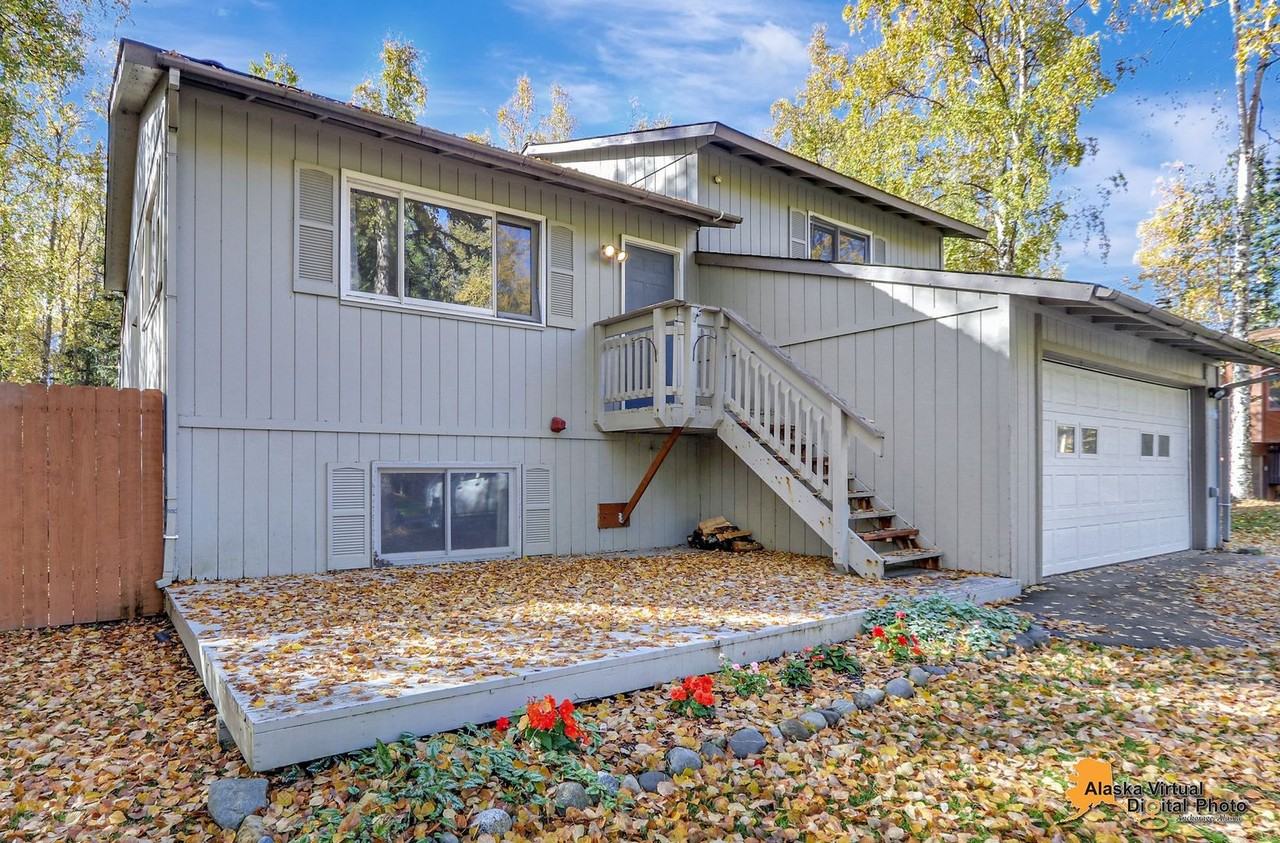 19056 Andreanof Dr - Photo 6 of 50