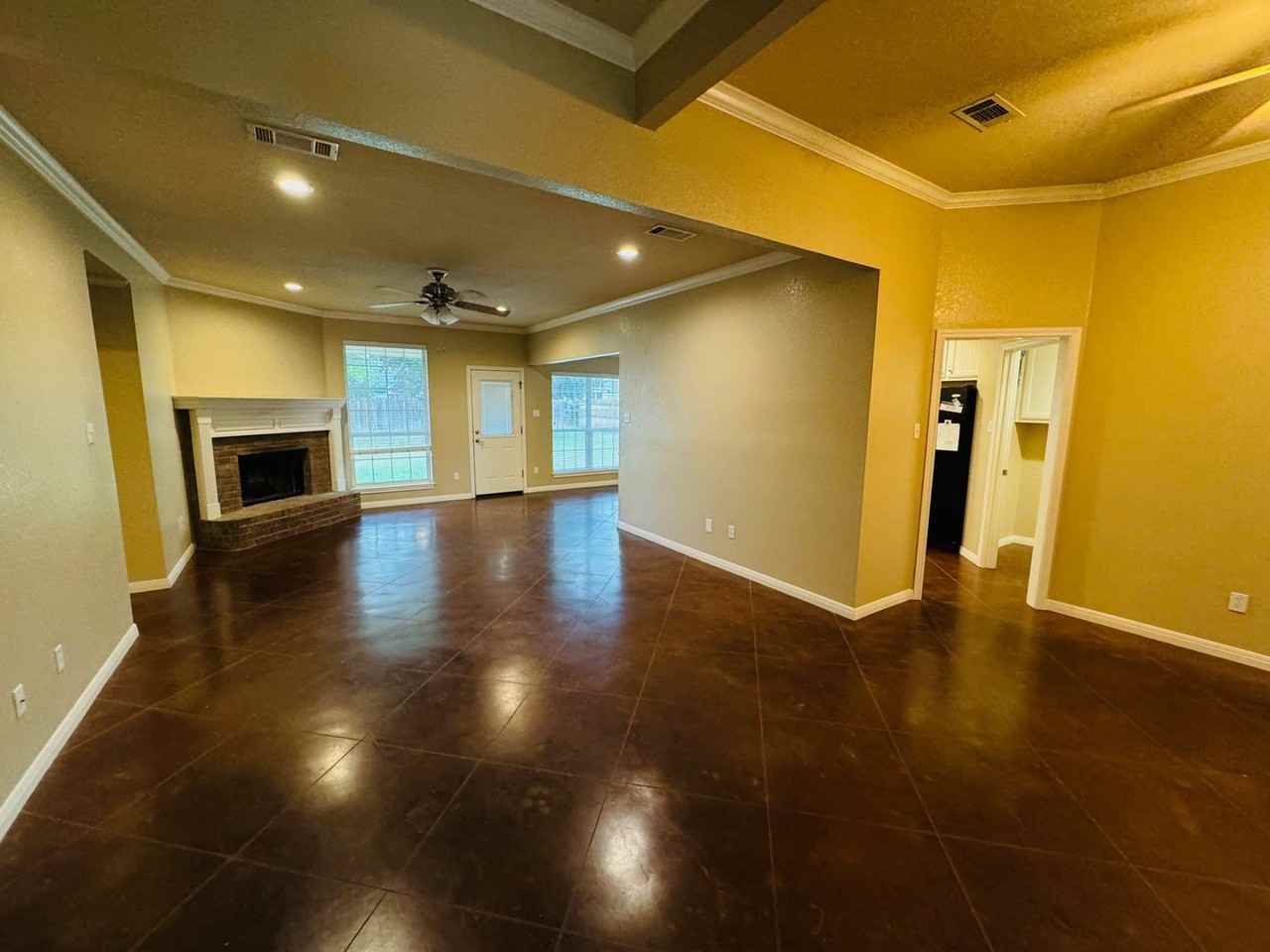 10609 Rayburn Way - Photo 3 of 17