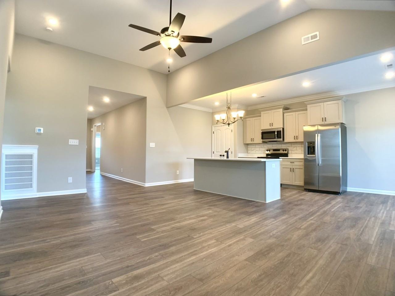 421 Ayden Ln - Photo 6 of 37