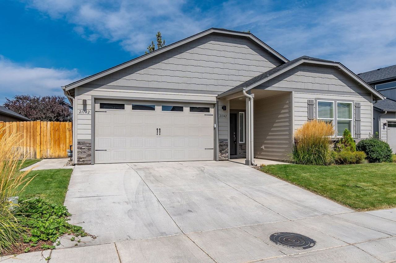 21142 Azalia Ave - Photo 2 of 28