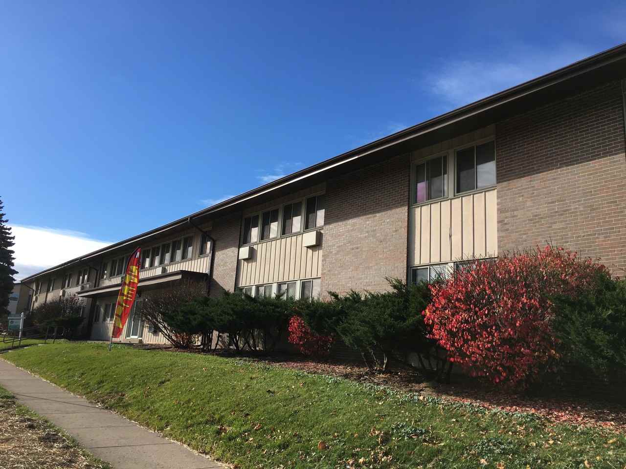 2700 Mt Pleasant St - Photo 2 of 7