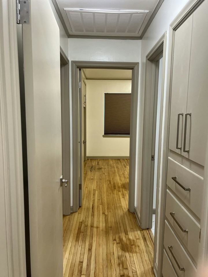 248 E Zion Pl - Photo 3 of 5