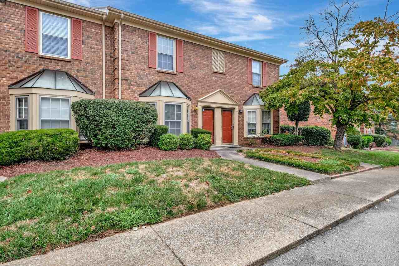 321 Lakebrink Drive - Photo 2 of 29