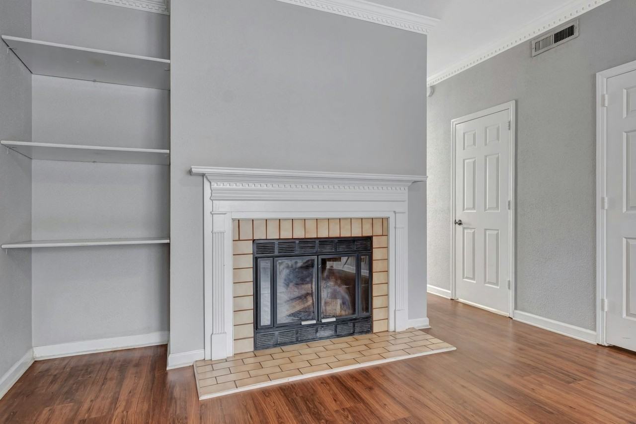 321 Lakebrink Drive - Photo 7 of 29