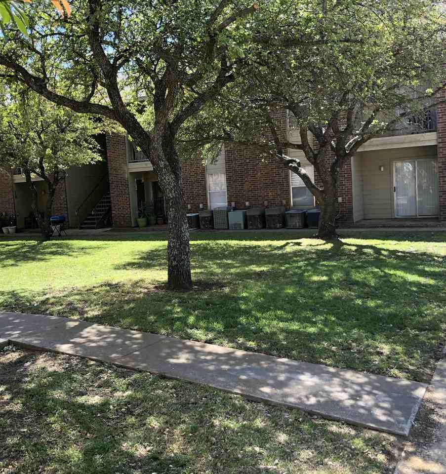 1099 Lago Vista Boulevard, Unit 300 - Photo 2 of 9