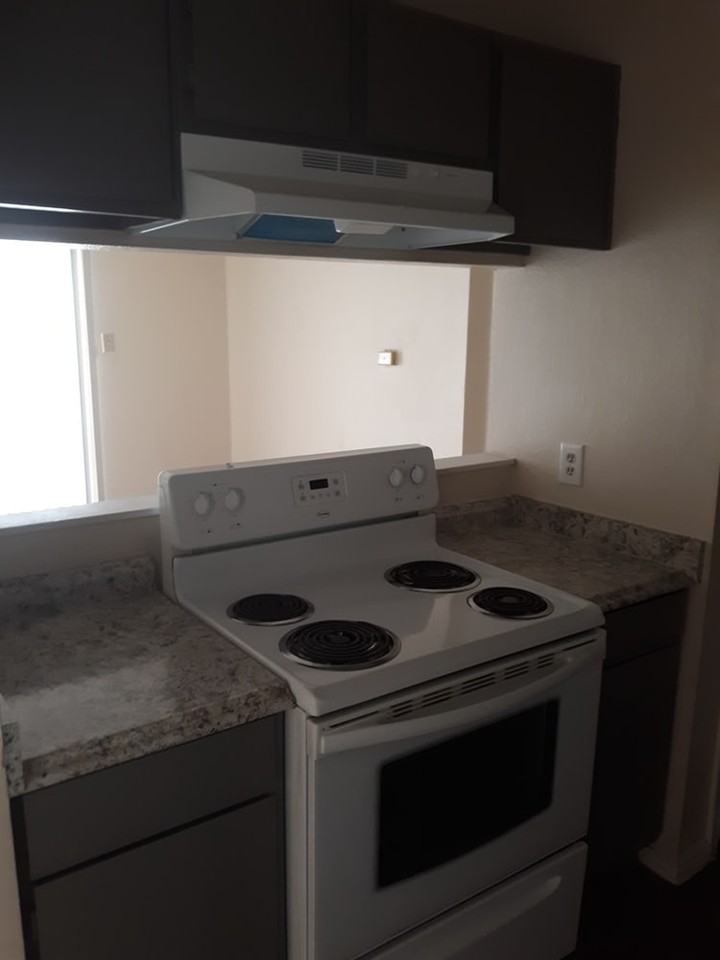 1099 Lago Vista Boulevard, Unit 300 - Photo 4 of 9