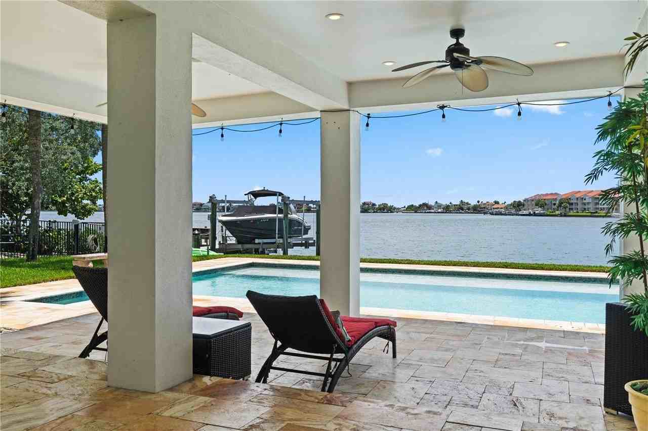 141 Punta Vista Dr - Photo 4 of 44