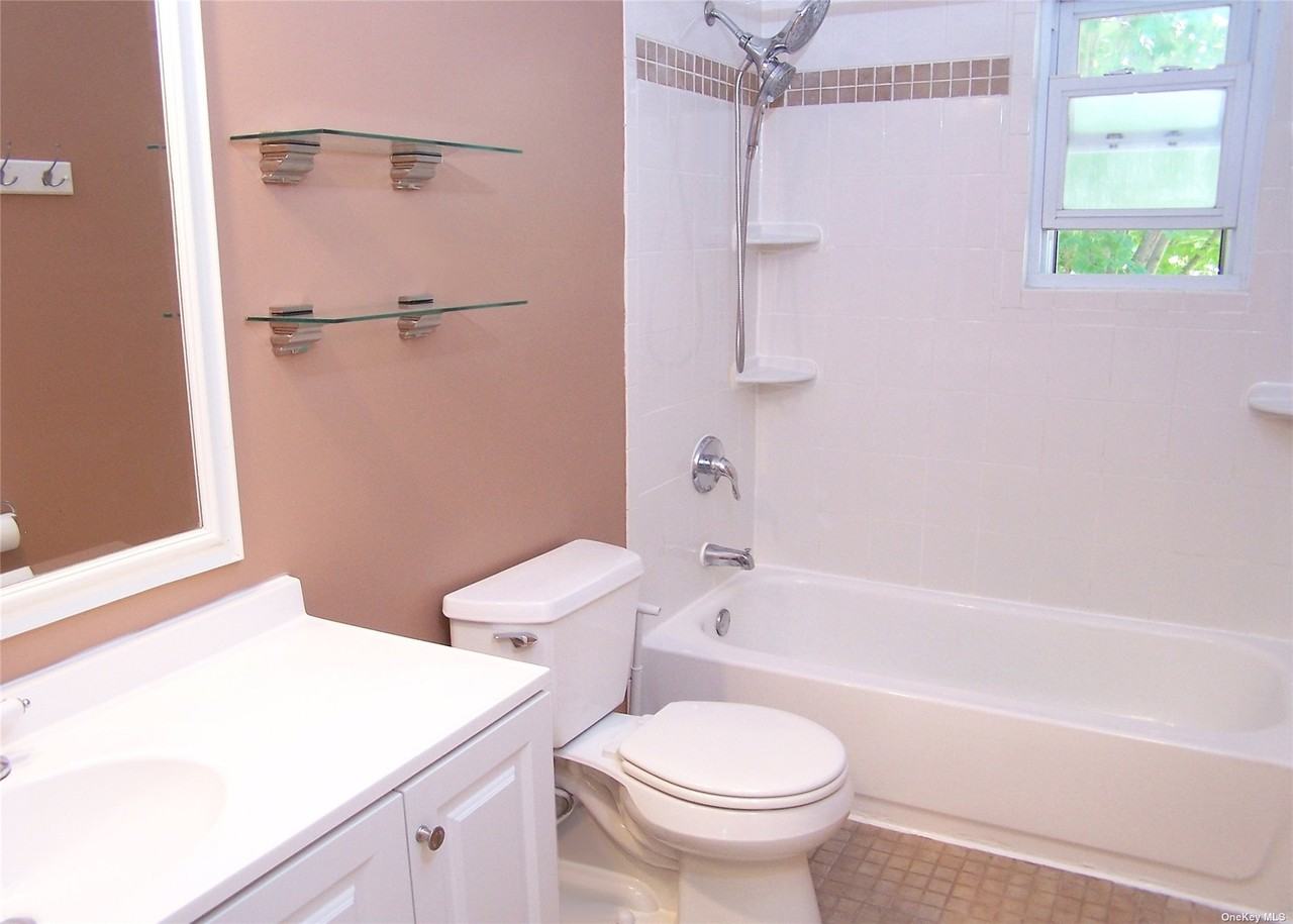 155 Artist Lake Dr - Photo 3 of 7