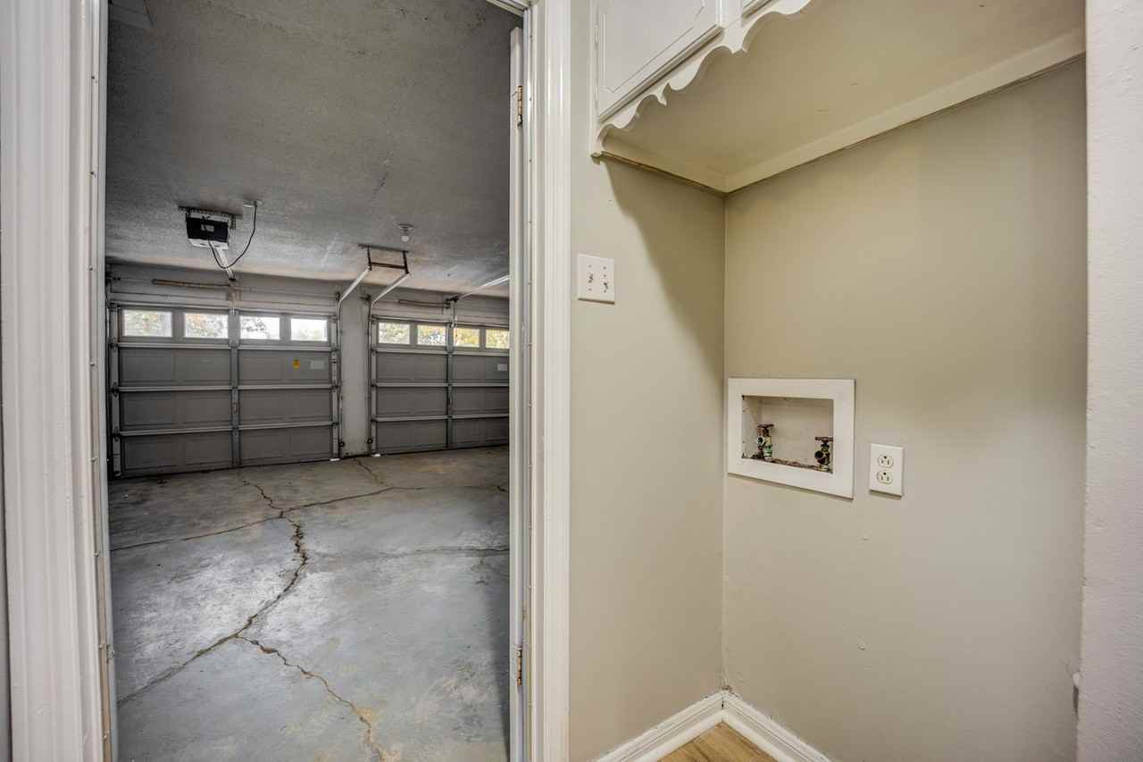 3801 S 32nd Cir - Photo 5 of 26