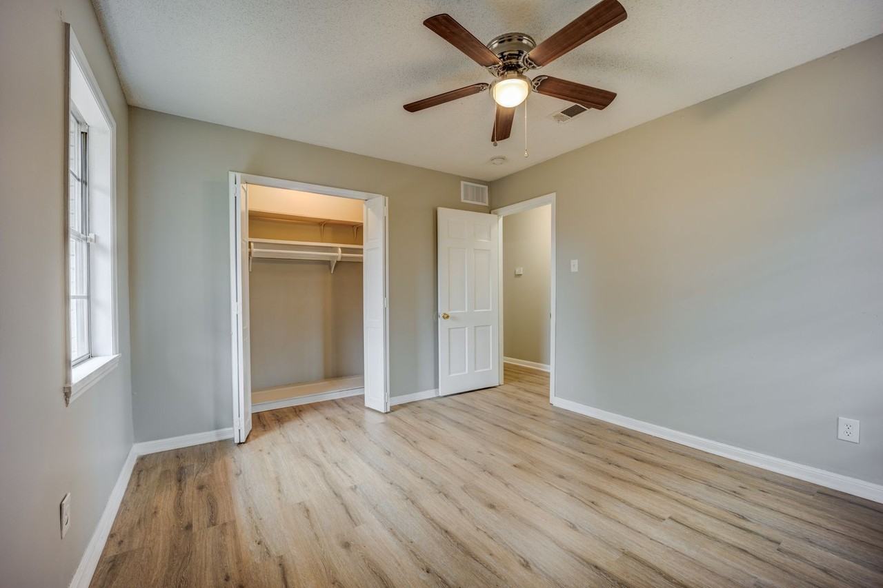 3801 S 32nd Cir - Photo 7 of 26