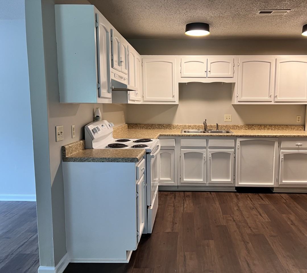 511 Poplar St #F - Photo 2 of 22