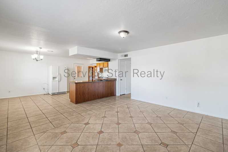1158 W Hillview St - Photo 7 of 24