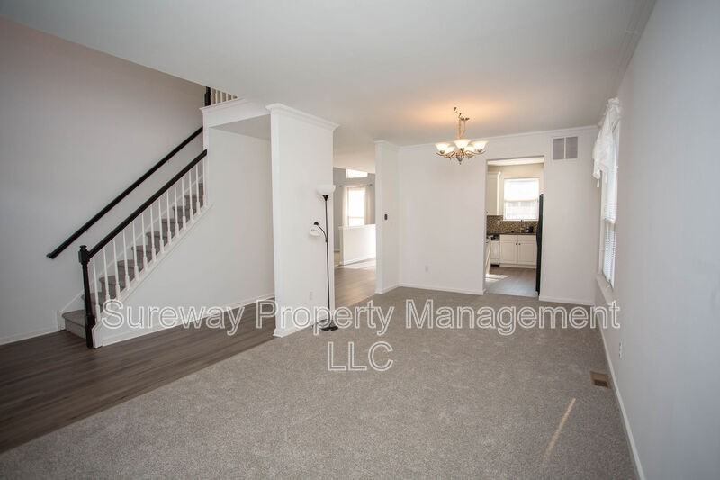 68 Stoneham Dr - Photo 4 of 48