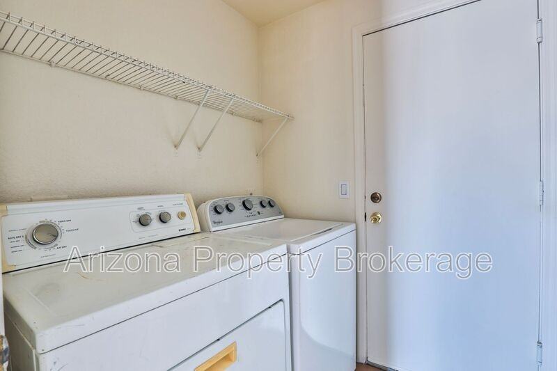 1653 E Cindy St - Photo 7 of 31