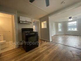 412 Elm St #2F - Photo 1 of 1