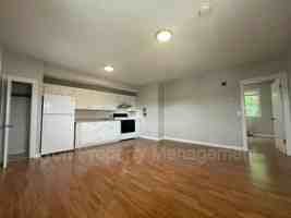 featured image of 14 Smith St #4