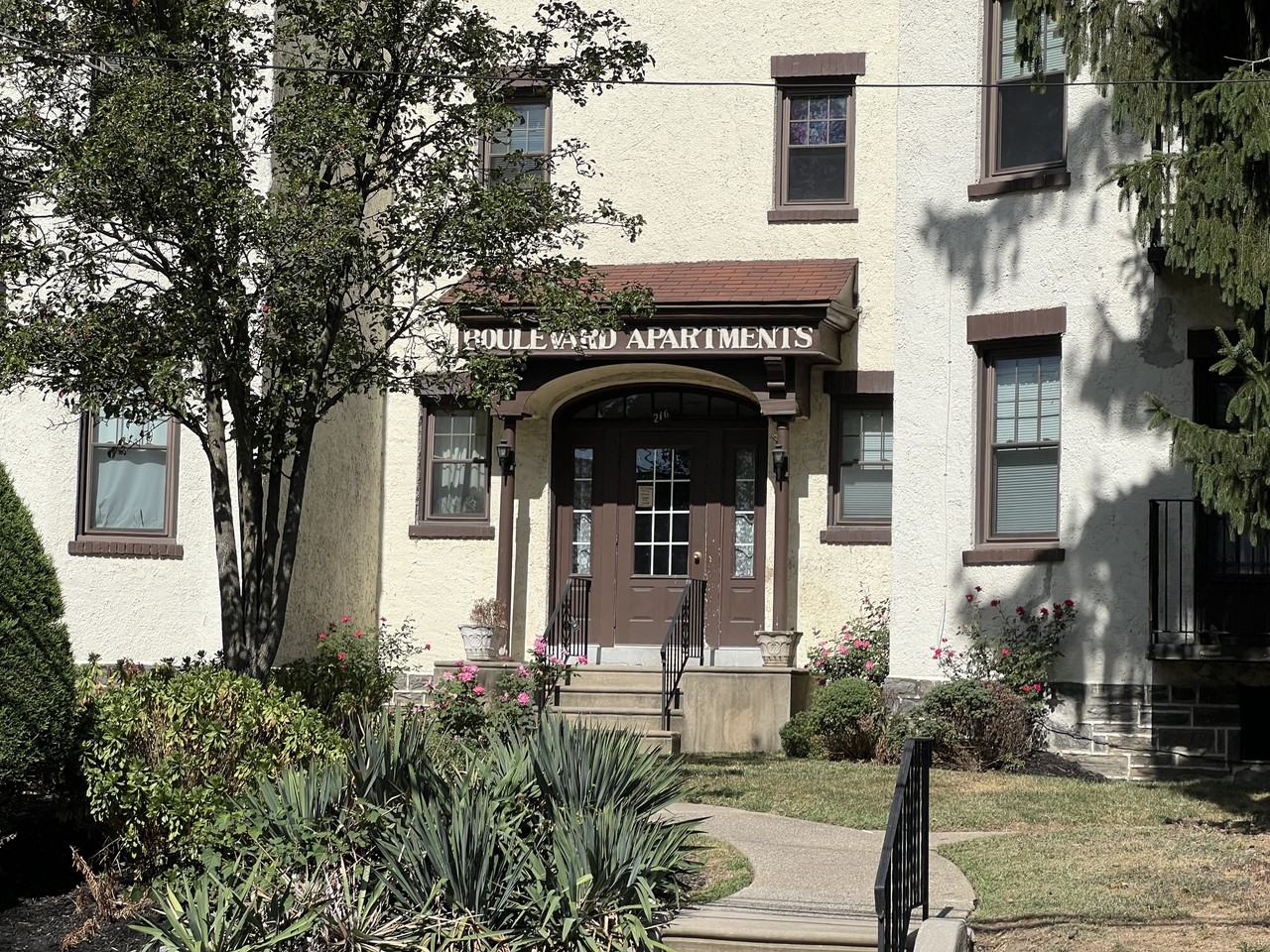 216 S Carol Blvd - Photo 2 of 2