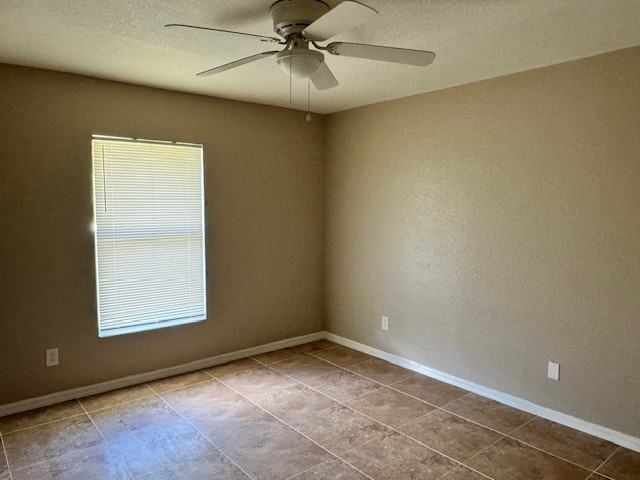 5321 30th St Sw - Photo 3 of 6