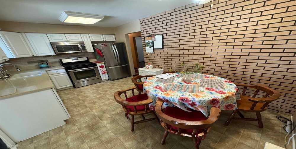 58 W Phillips Ave #NA - Photo 3 of 28