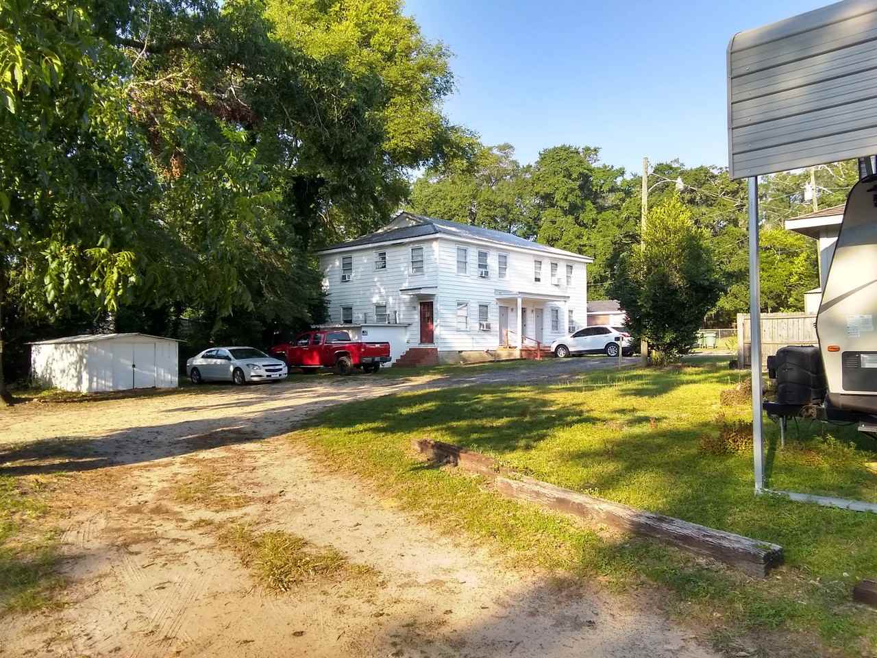 139 Carroll Ave #A - Photo 3 of 12