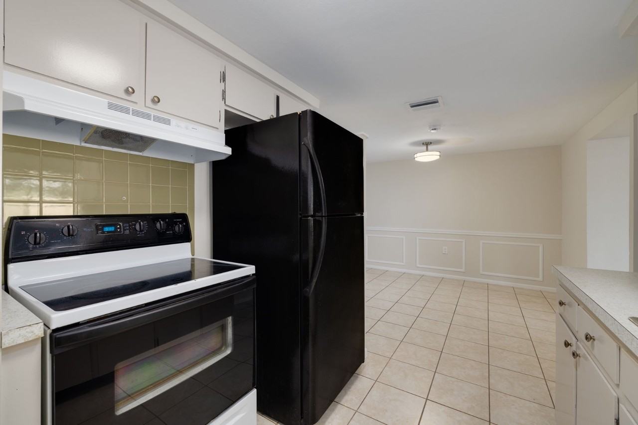 3645 Panola Dr - Photo 3 of 20