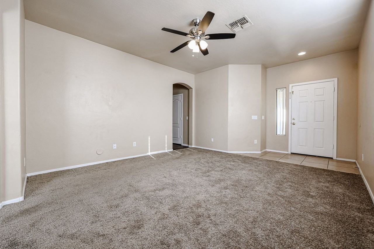 12611 W Campina Dr - Photo 3 of 20