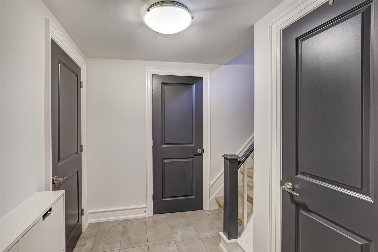 1173B Kipling Avenue - Photo 3 of 16