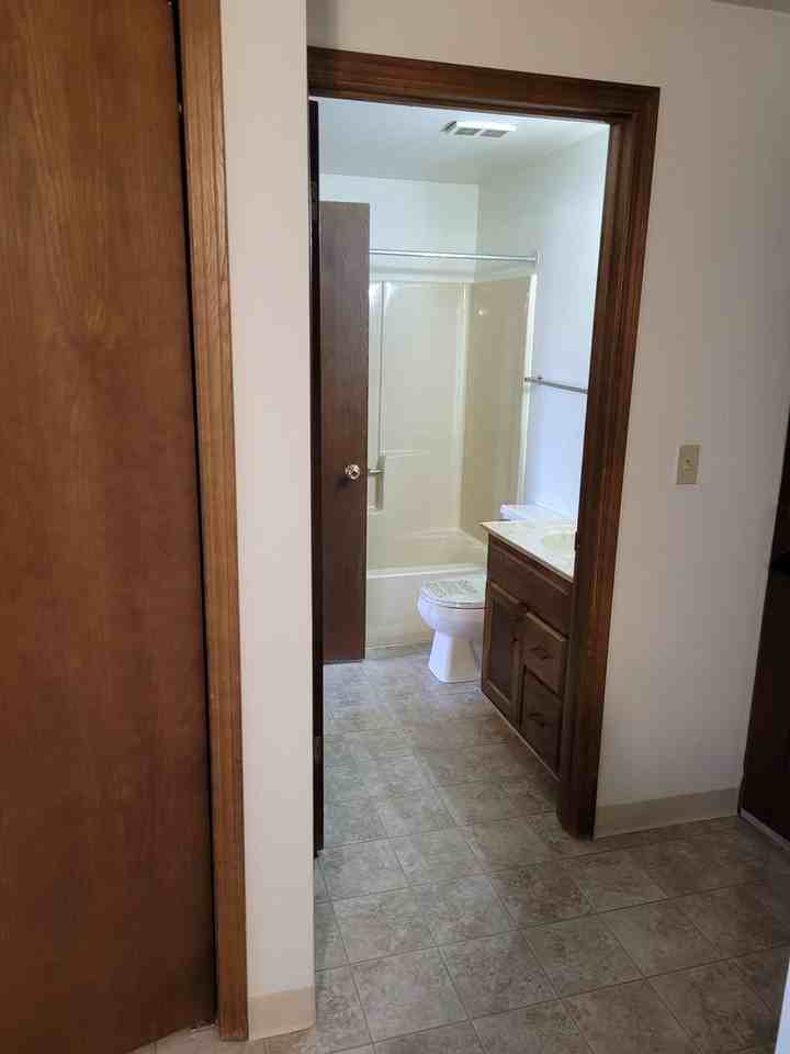 River Park Terrace - Photo 6 of 118