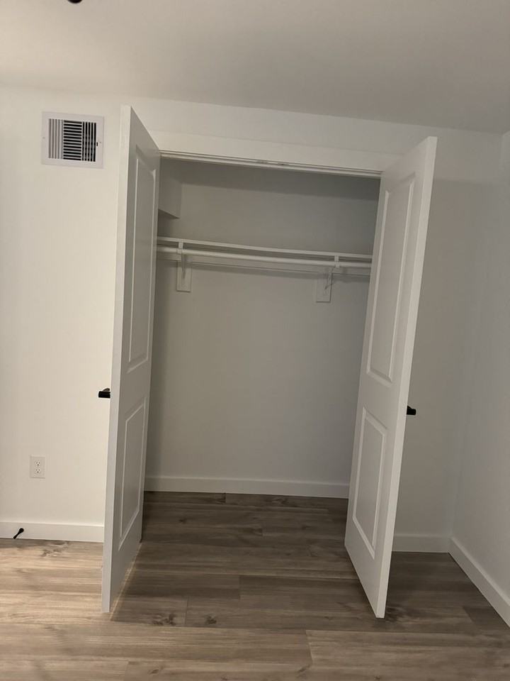 Dream Montrose - Photo 4 of 6