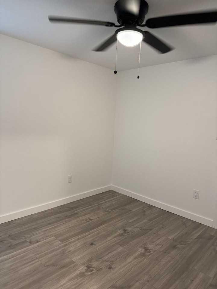 Dream Montrose - Photo 5 of 6