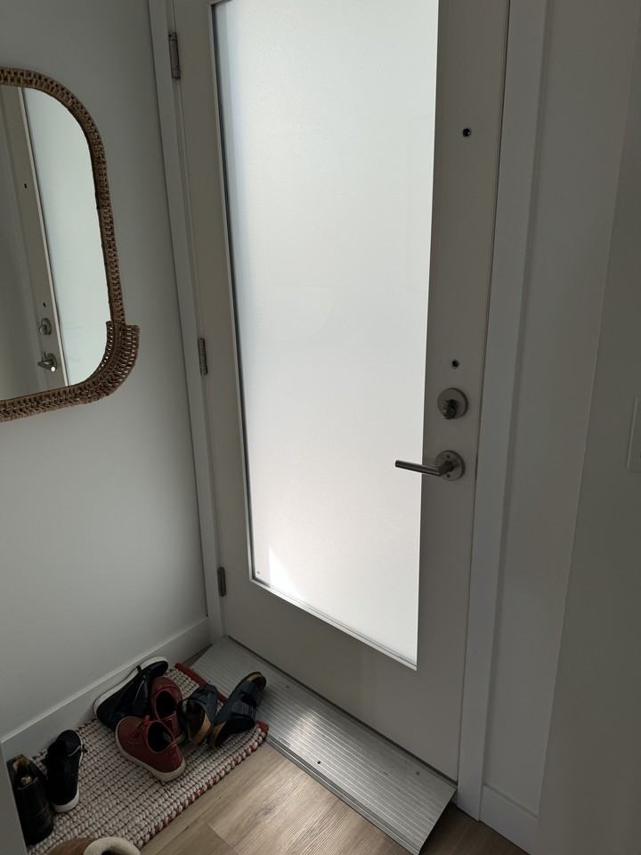 750 East Broadway #402 - Photo 6 of 10