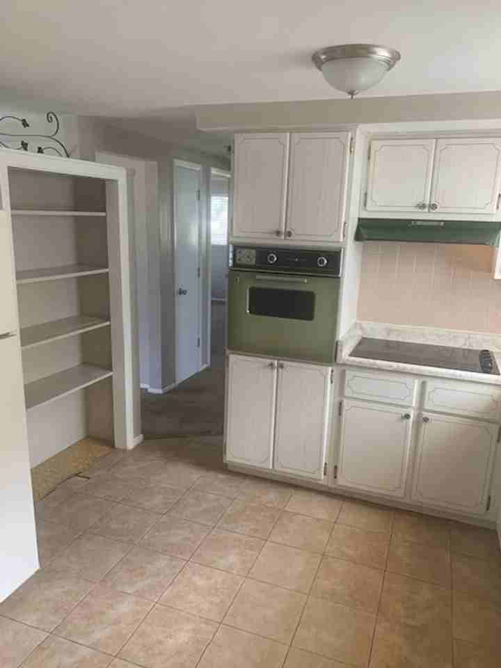 5032 Polar Dr - Photo 2 of 17