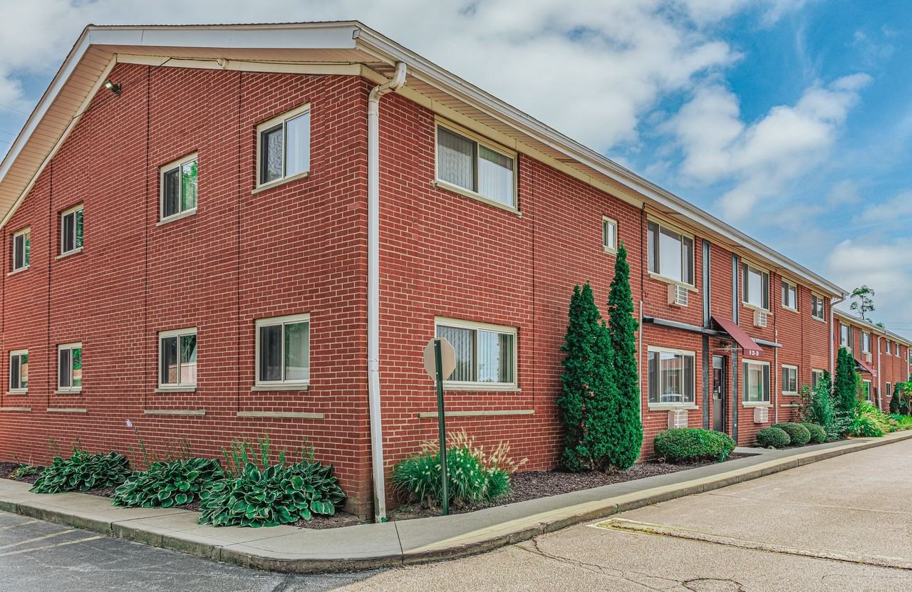 21480 Sheldon Rd. - Photo 2 of 19