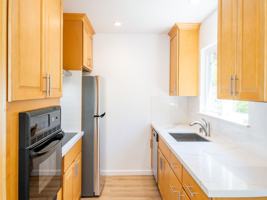 featured image of 10 Park Ave #19