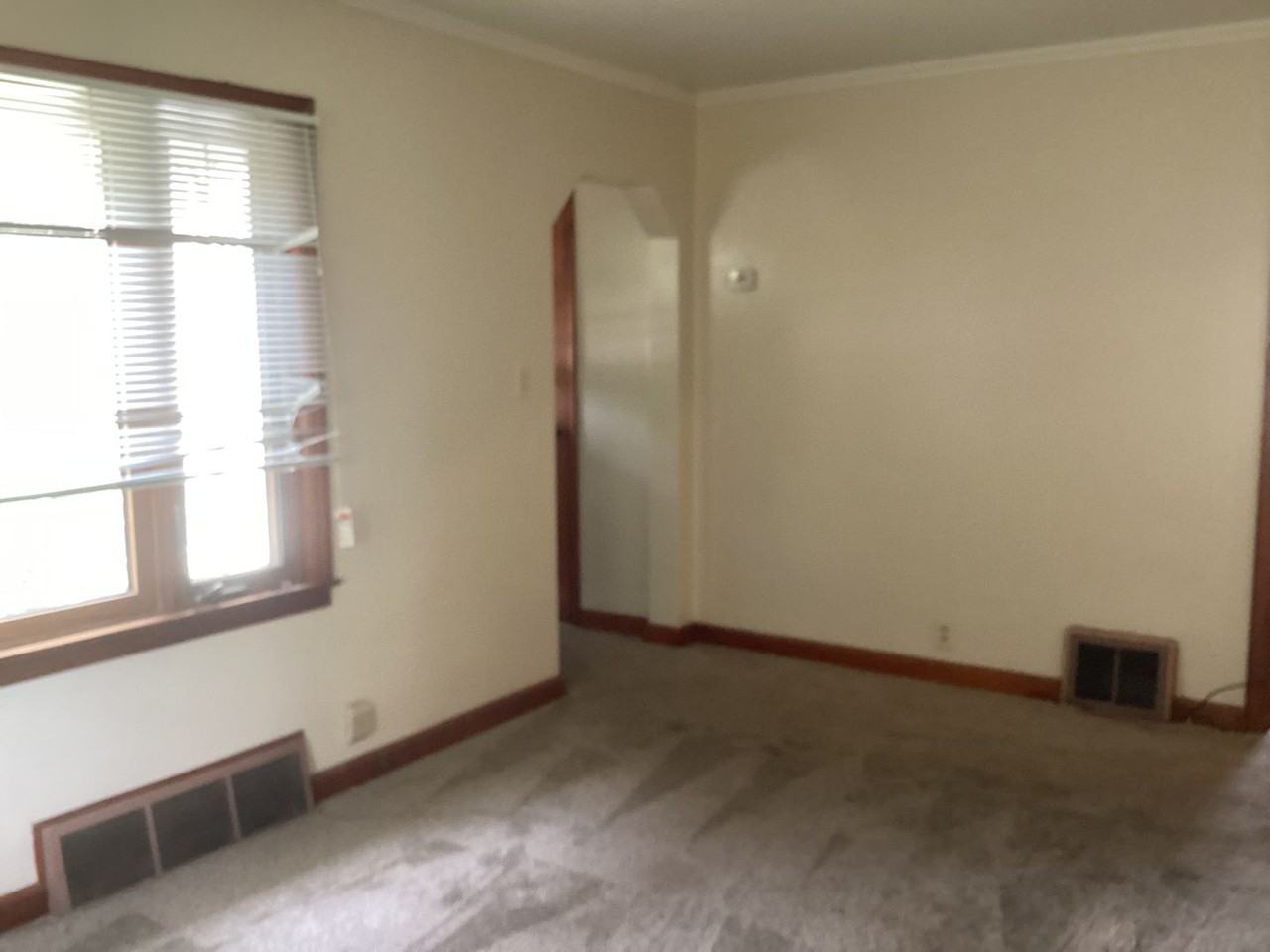 7302 W Medford Ave - Photo 5 of 12