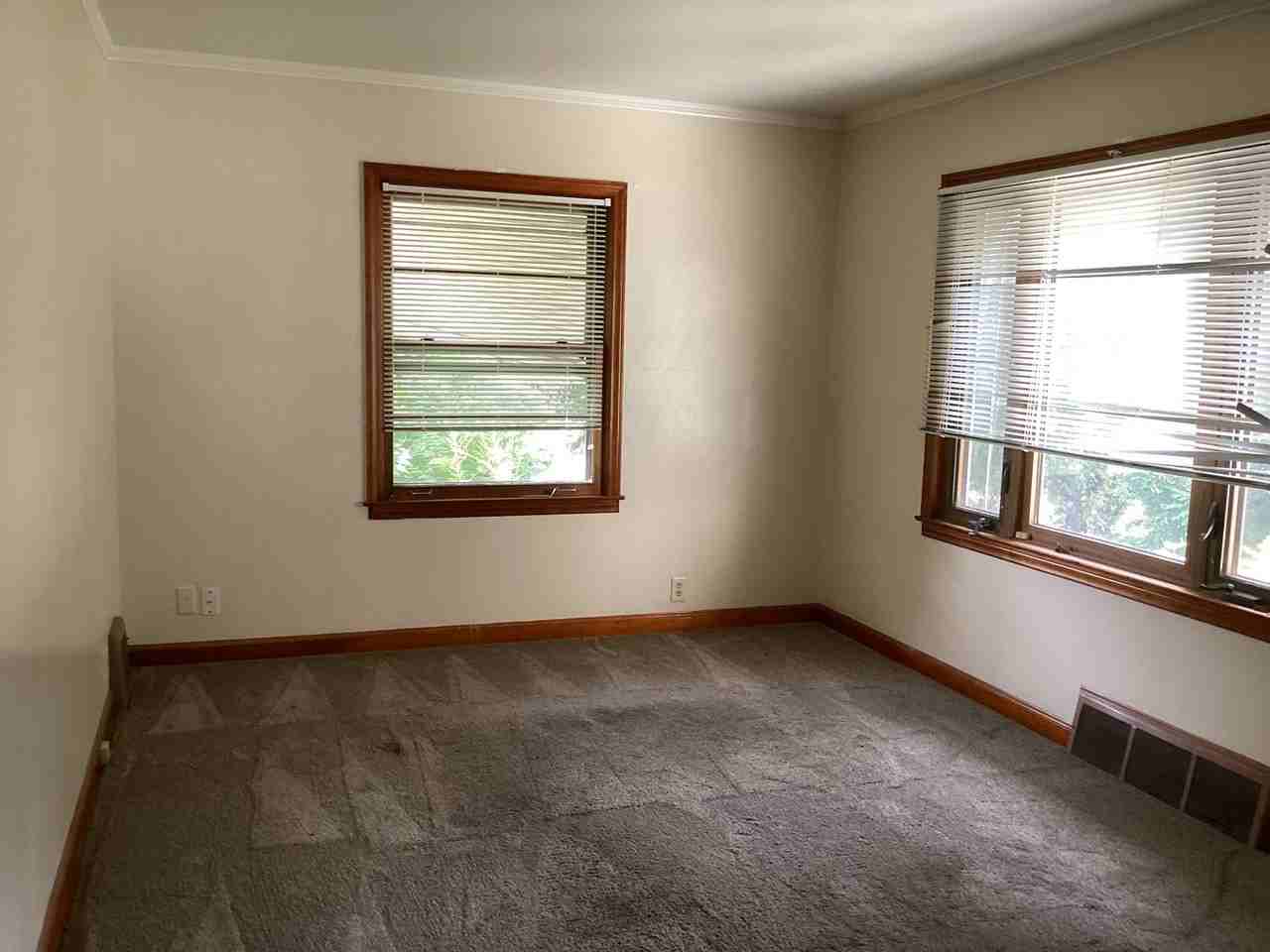 7302 W Medford Ave - Photo 6 of 12