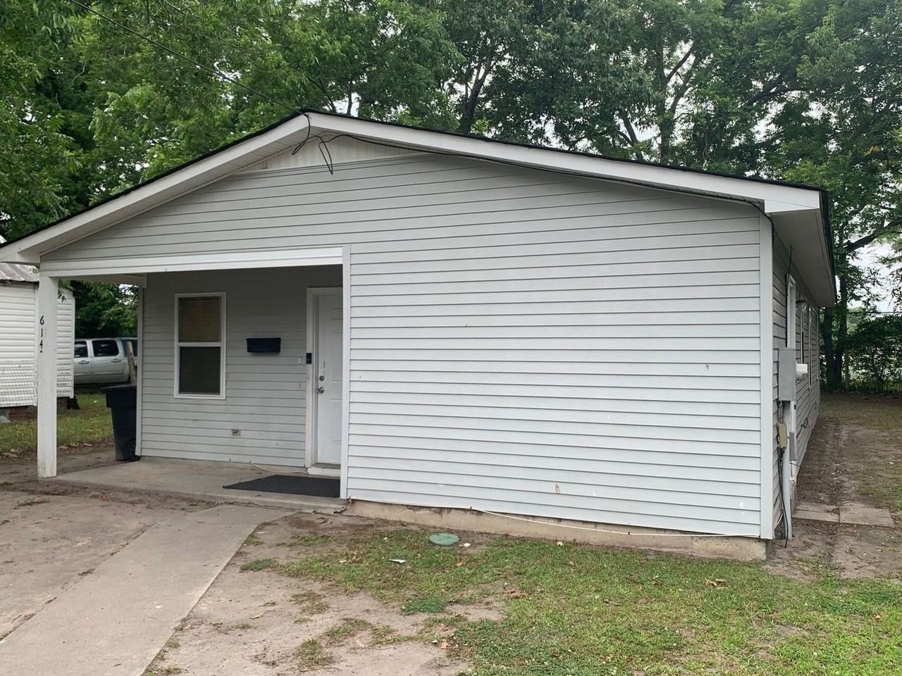 614 Ray St - Photo 2 of 21