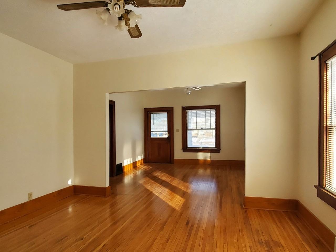 8275 W O St - Photo 2 of 20