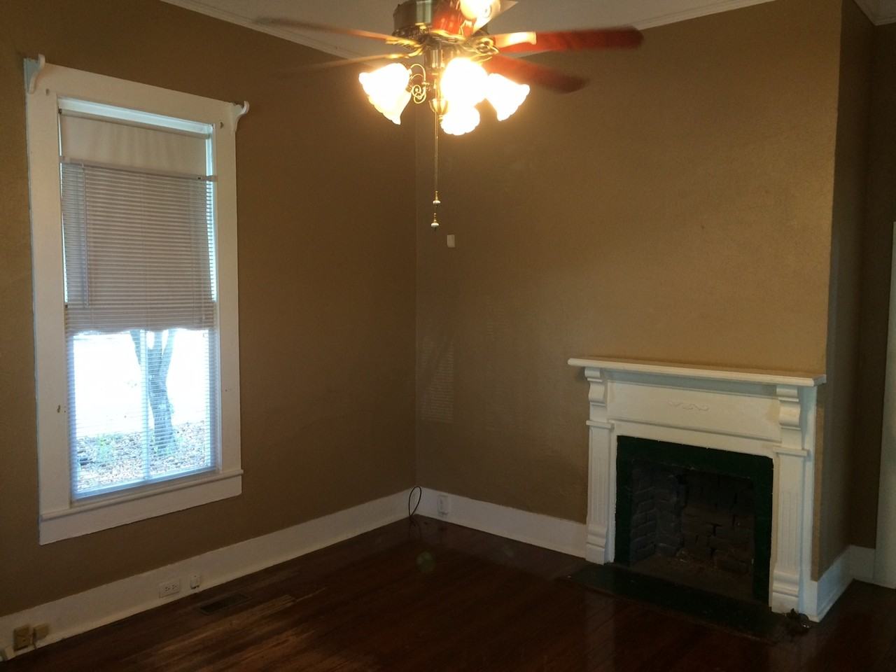 703 N Toombs St - Photo 7 of 13