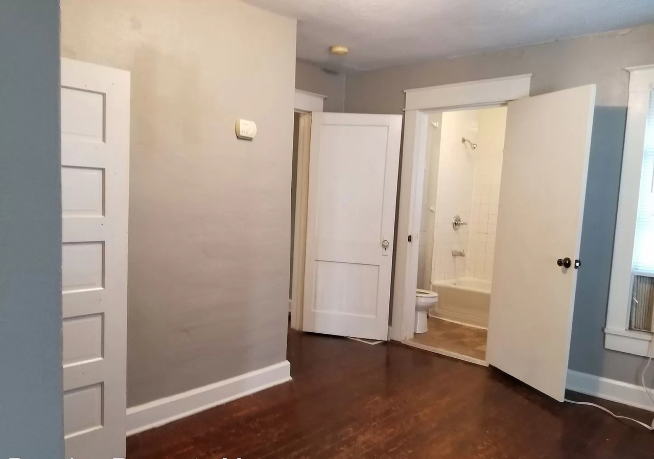 1416 S Lincoln St - Photo 7 of 11