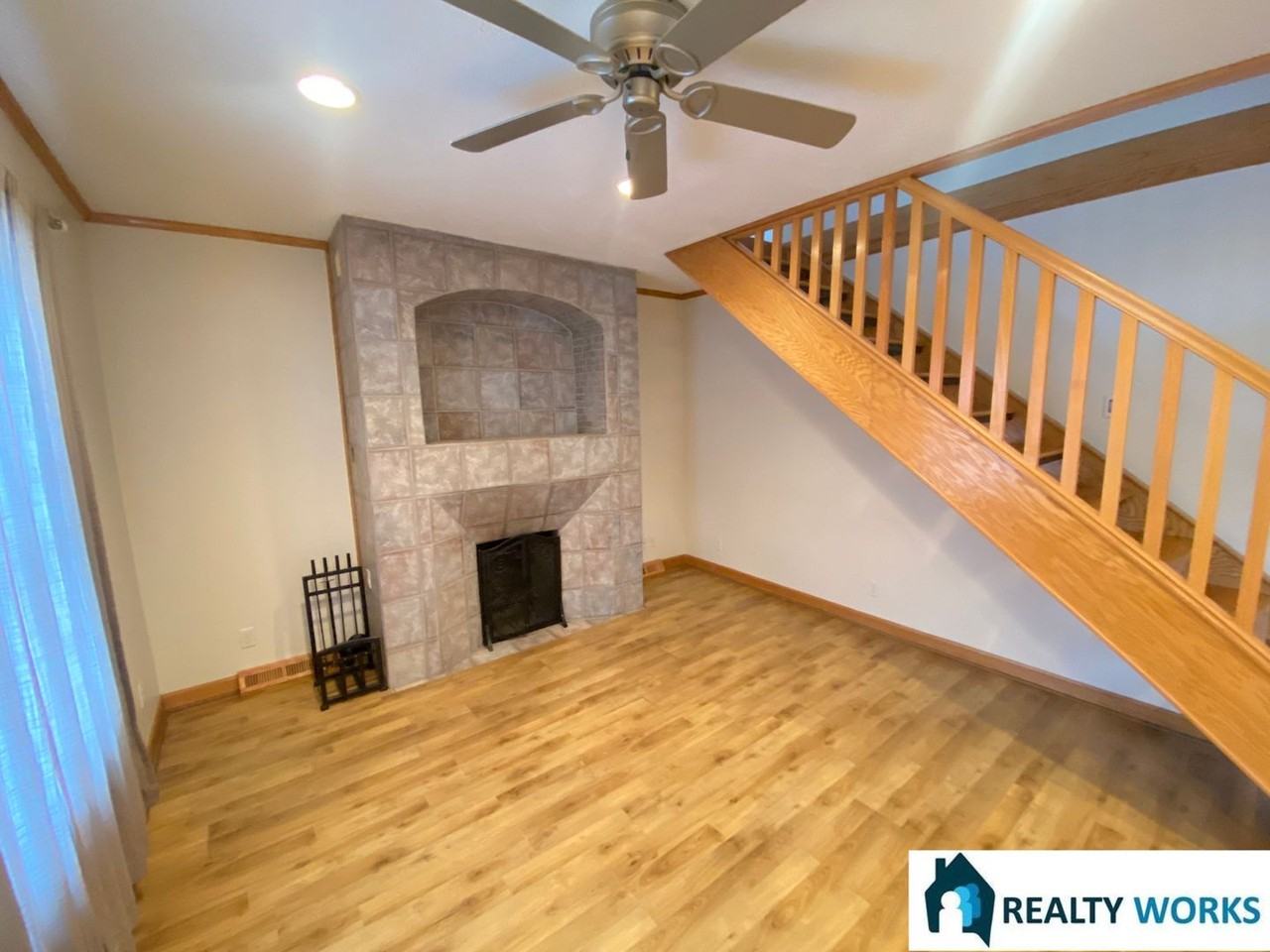 2727 South St - Photo 2 of 25