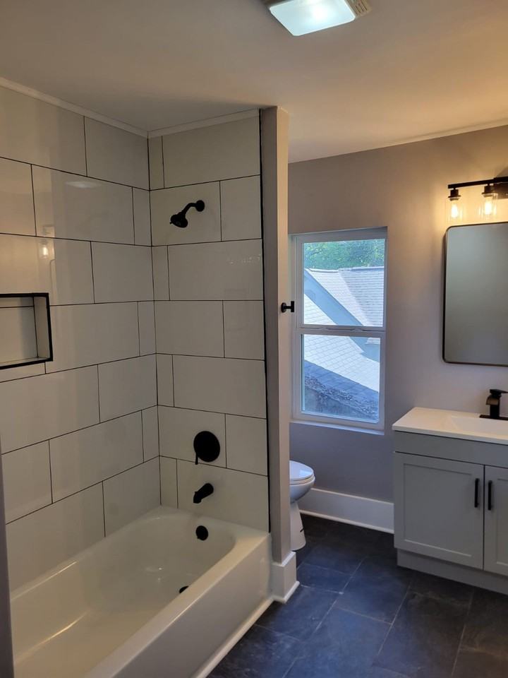 835 Weghorst St - Photo 5 of 48