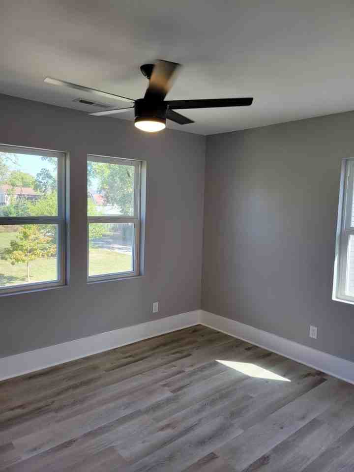 835 Weghorst St - Photo 7 of 48