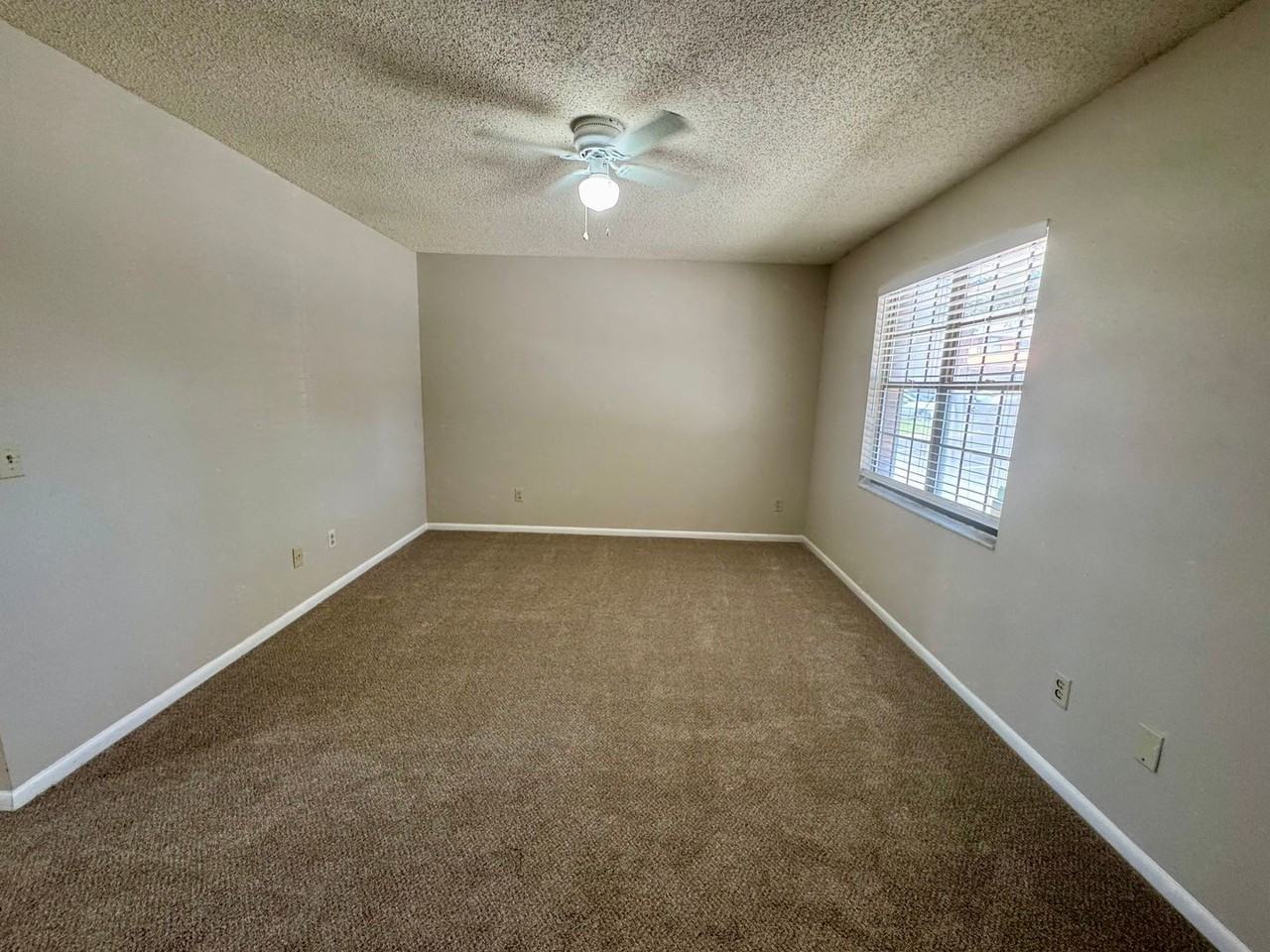 1303 Kettering Way - Photo 3 of 19