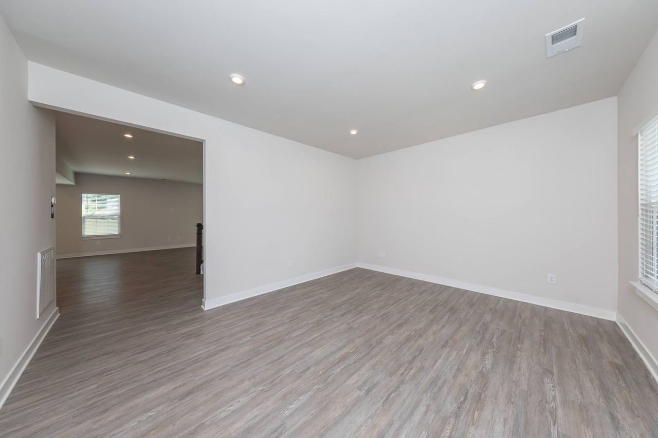 3510 Iberis Ln - Photo 3 of 20